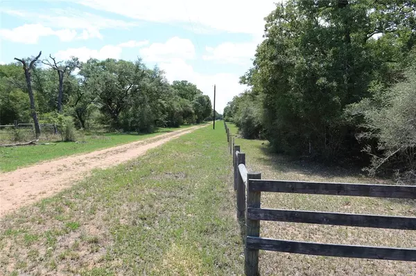 Garwood, TX 77442,00000 Jackrabbit Road