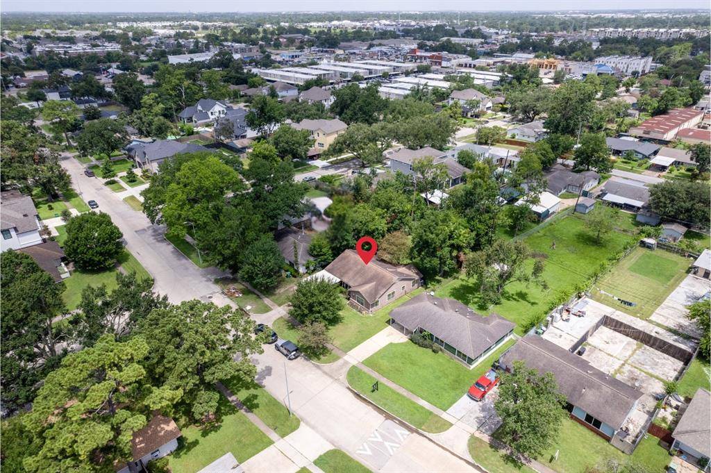 8514 Montridge DR, Houston, TX 77055