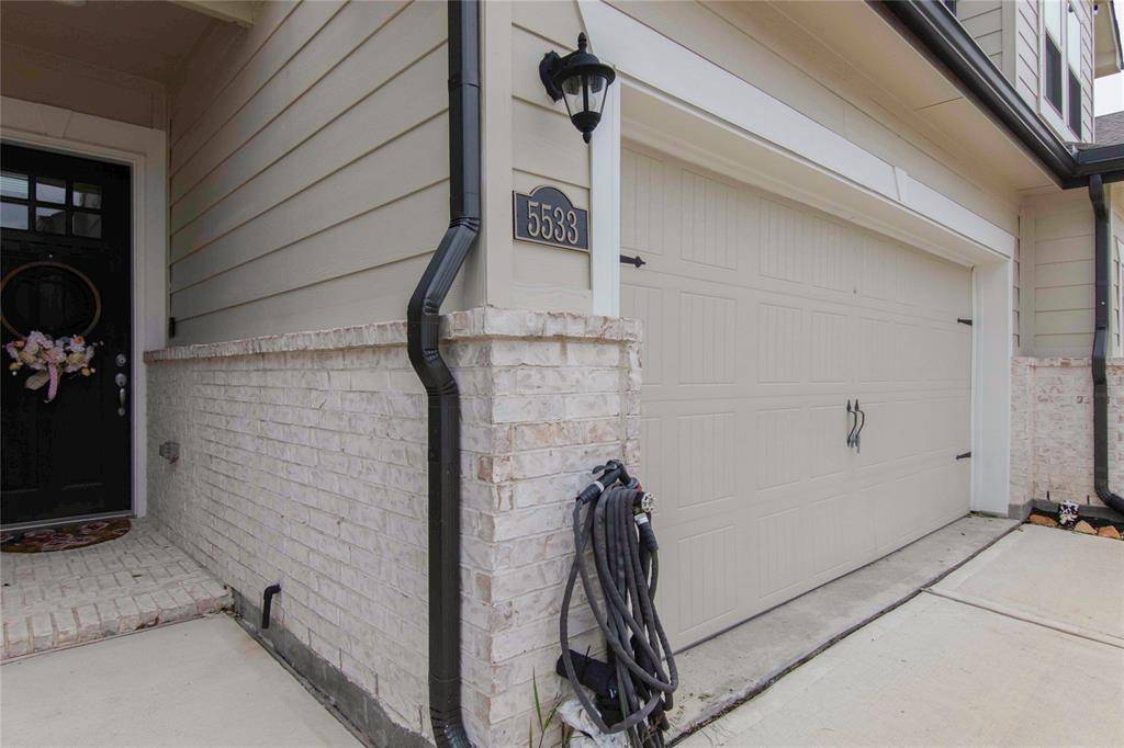 Pasadena, TX 77505,5533 Evanston LN