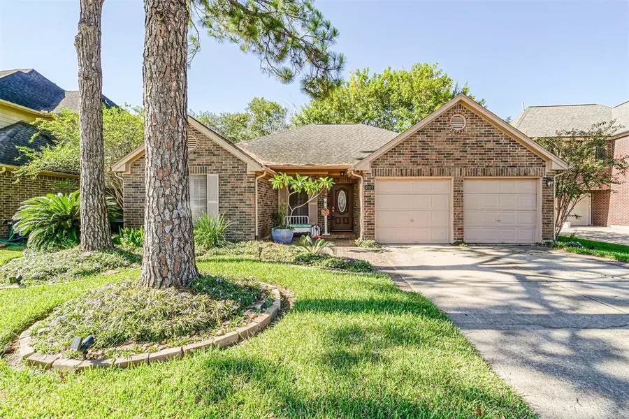 4008 Cartagena DR, Pearland, TX 77581