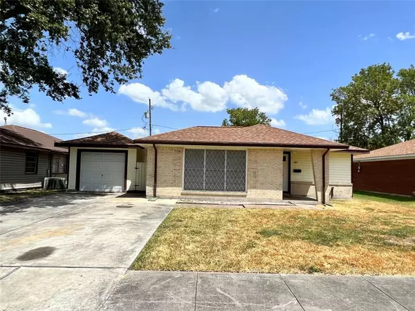 805 Trimm AVE, Pasadena, TX 77502