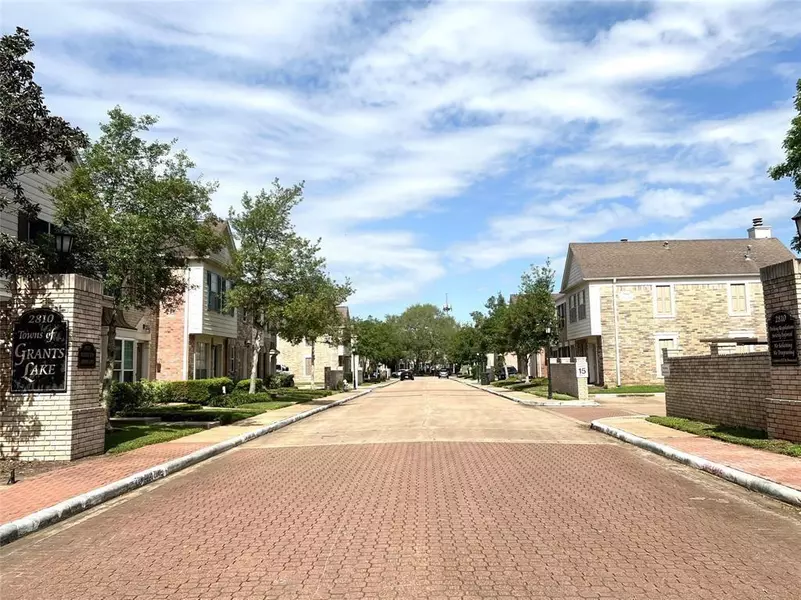 2810 Grants Lake BLVD #1305, Sugar Land, TX 77479