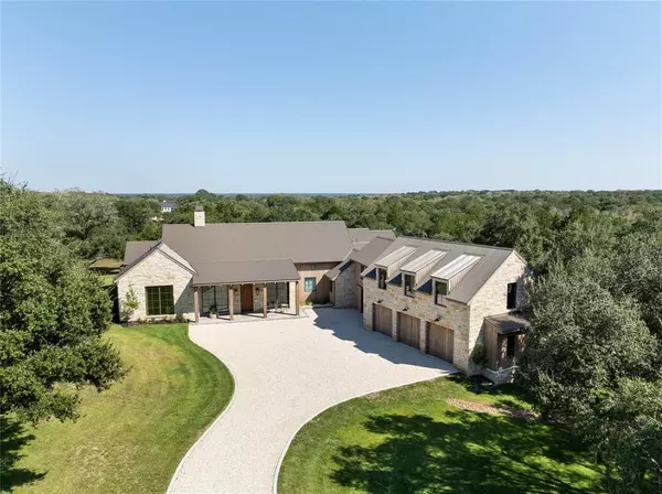 1717 Big Easy Ranch LN, Columbus, TX 78934