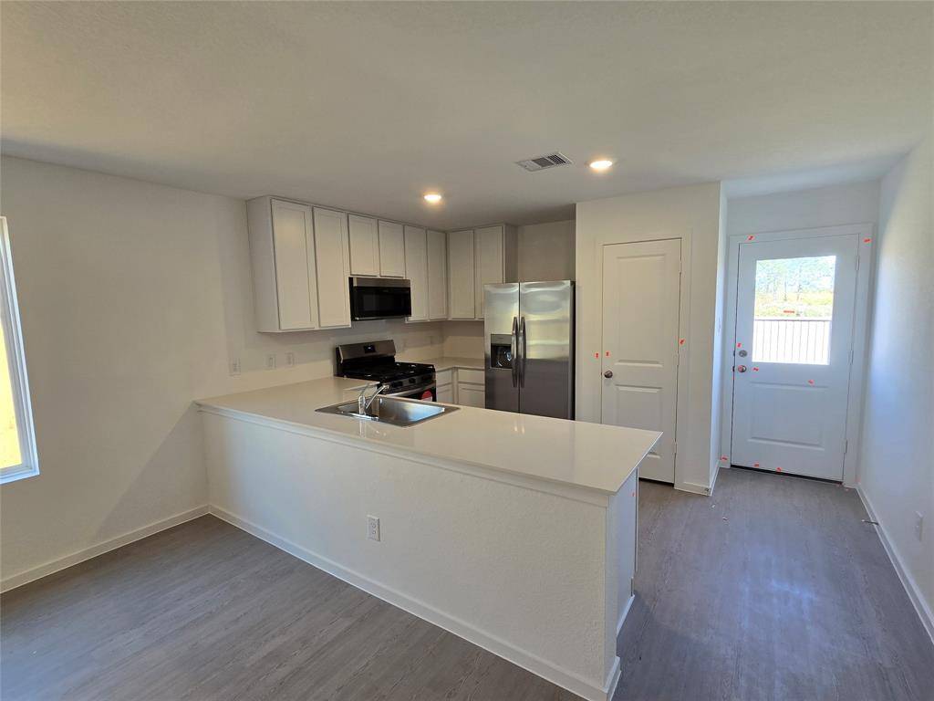 Magnolia, TX 77354,207 Farray Forest LN