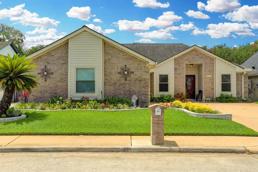 2823 Lake View DR, Missouri City, TX 77459