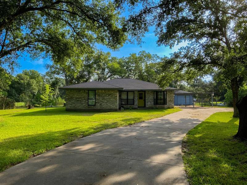 1085 FM 1459, Sweeny, TX 77480