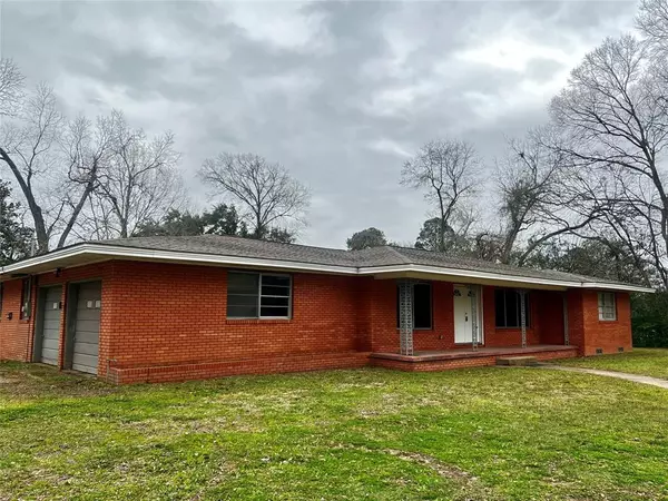 208 N Reid, Woodville, TX 75979