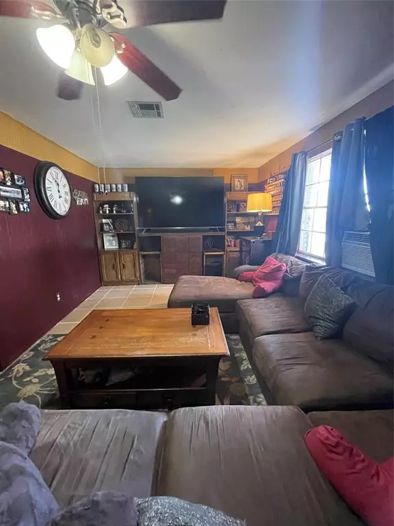 Lolita, TX 77979,399 Pecan ST