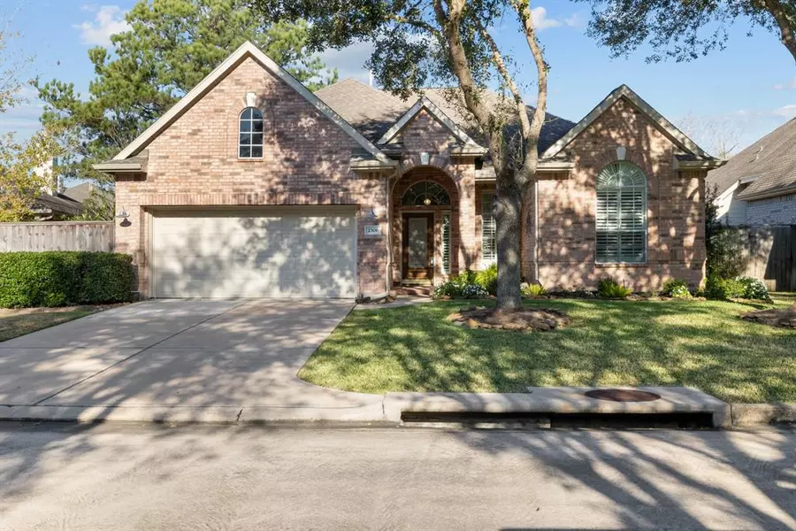 2306 E Capri DR, Pearland, TX 77581