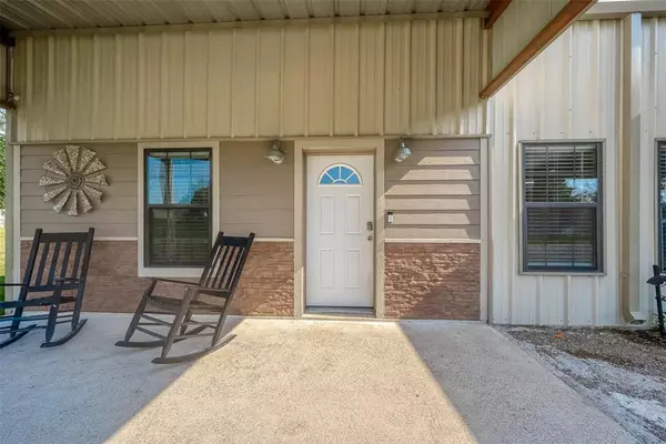 Navasota, TX 77868,9231 County Road 420