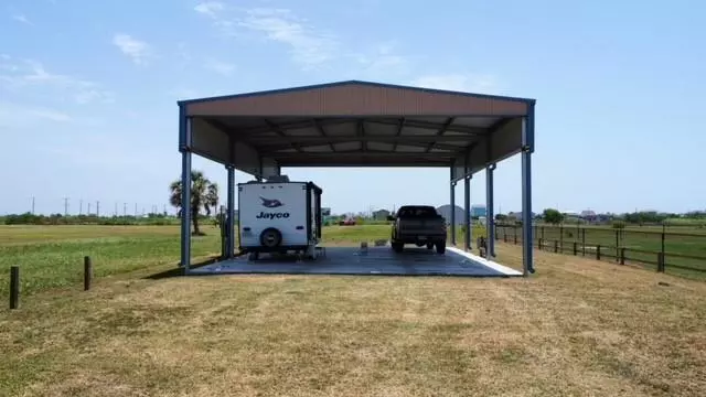 Crystal Beach, TX 77650,966 East