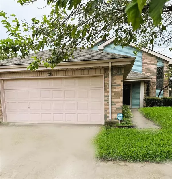 6615 Pouter DR, Houston, TX 77083