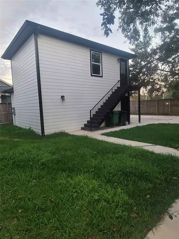 Houston, TX 77018,1435 Overhill Street