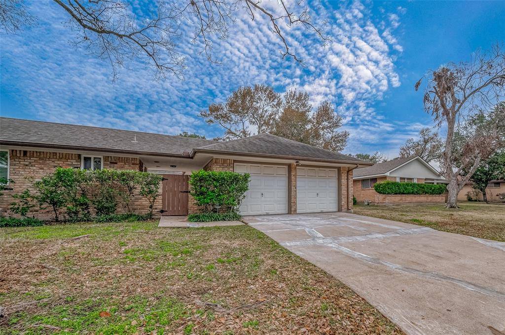 Houston, TX 77096,8202 Pontiac DR