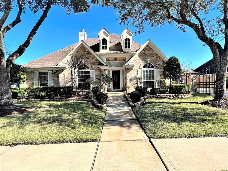 4102 Copper CRK, Baytown, TX 77521