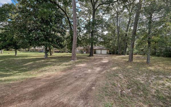 169 Oak Hollow BLVD, Magnolia, TX 77355