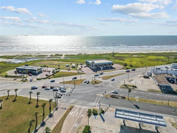 Galveston, TX 77550,801 University BLVD