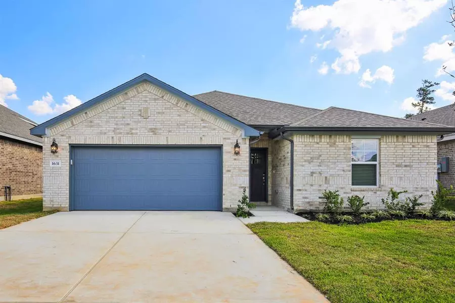 1631 King Ranch RD, Conroe, TX 77301