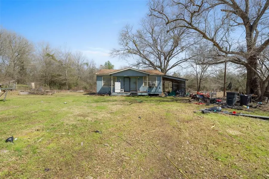 6671 Cotton ST, Bedias, TX 77831