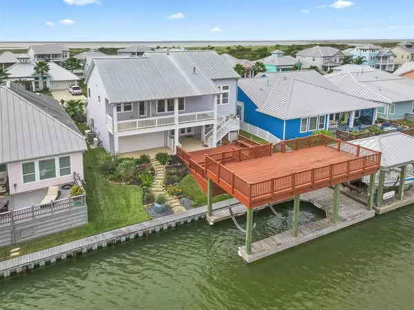 5325 Brigantine Cay CT, Texas City, TX 77590