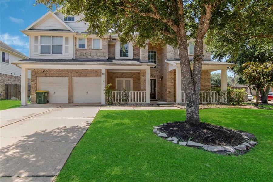 2102 Auburn Shores DR, Pearland, TX 77584