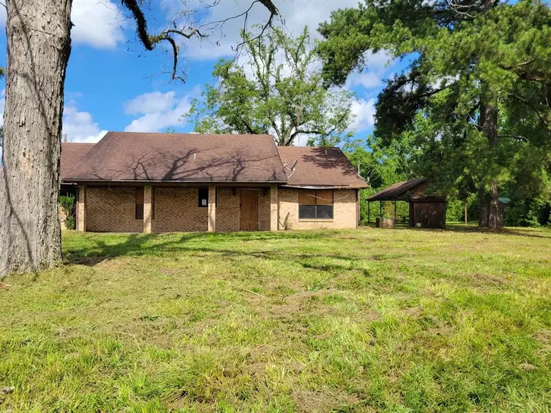 2094 S Fm 1988, Livingston, TX 77351