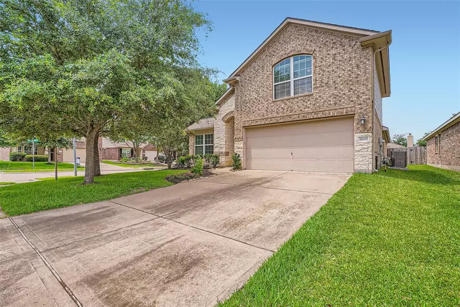 30070 Walden Farms LN, Brookshire, TX 77423