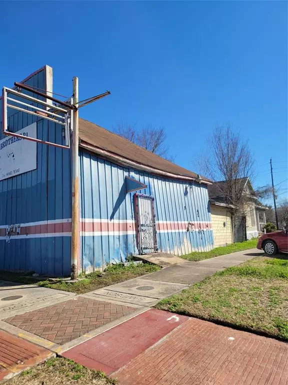 219 Sampson ST,  Houston,  TX 77003