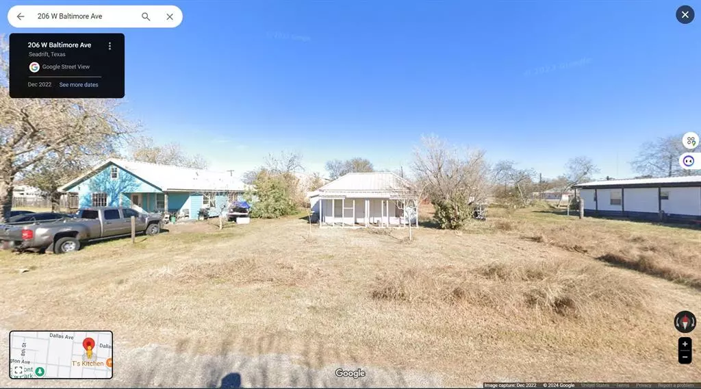 206 W Baltimore AVE, Seadrift, TX 77983