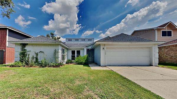 1102 Earlsferry DR, Channelview, TX 77530