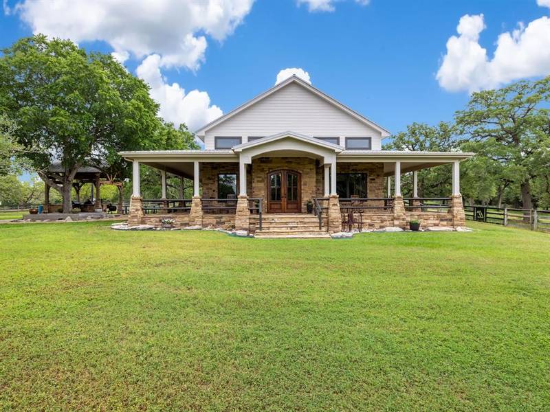 2233 County Road 323, Lexington, TX 78947