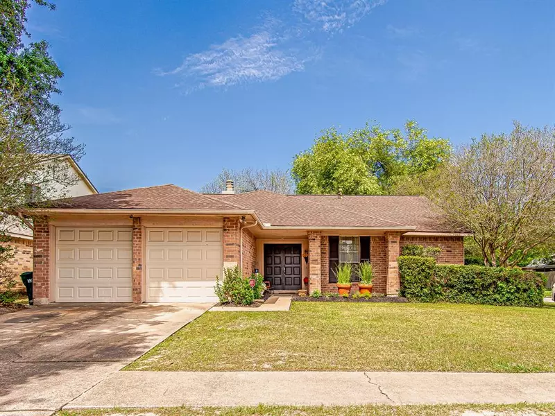 5502 Fairview Forest DR, Houston, TX 77088