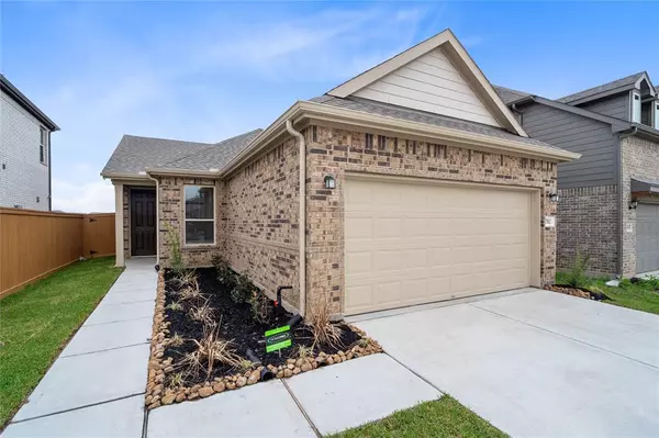 7502 Sunlit Harbor DR, Cypress, TX 77433