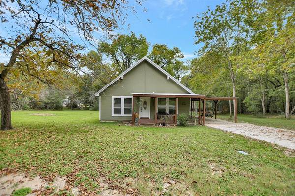 236 Post Oak LN,  Trinity,  TX 75862