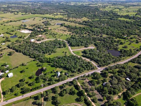 La Grange, TX 78945,107 Woodland Creek LN