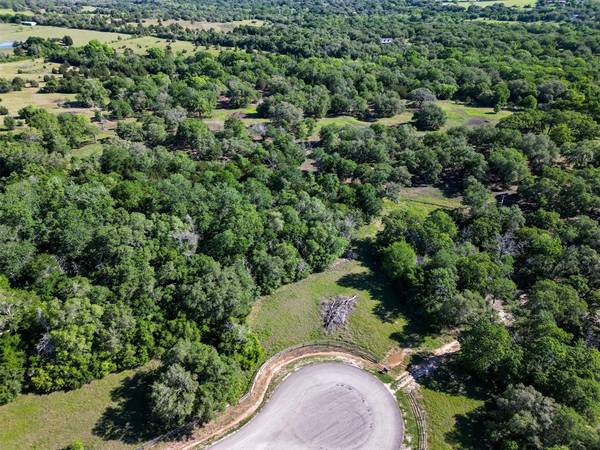 La Grange, TX 78945,107 Woodland Creek LN