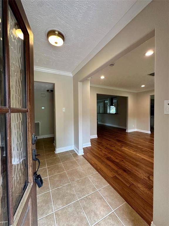 Houston, TX 77043,1906 Mapleton DR