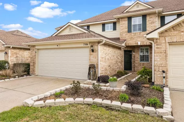 Pasadena, TX 77505,7506 Creekside LN