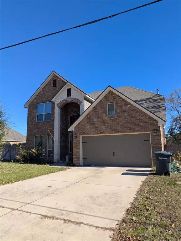 3713 Daisy, Huntsville, TX 77340