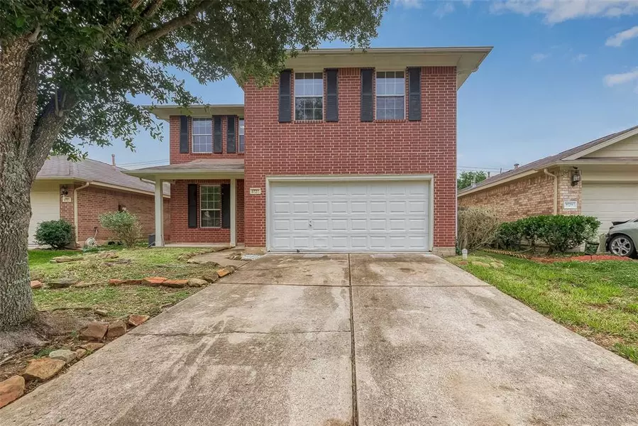 9727 Fieldbloom LN, Sugar Land, TX 77498