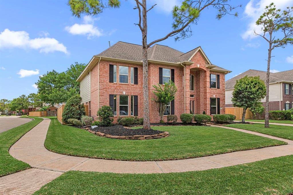 3514 Pine Tree DR, Pearland, TX 77581