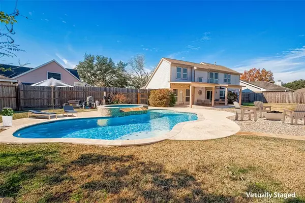 402 Muirwood LN, Sugar Land, TX 77498