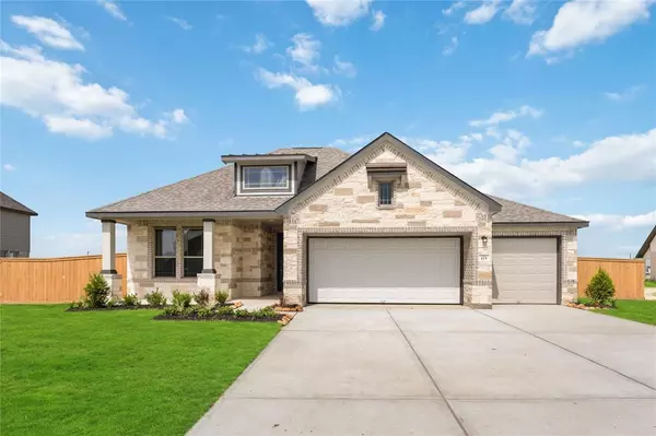 215 Valley Ranch TRL, Dayton, TX 77535