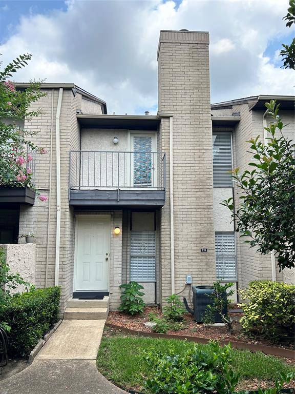 2021 Spenwick DR #315,  Houston,  TX 77055