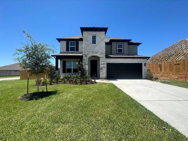 11919 Autumn Leaf DR, Mont Belvieu, TX 77535