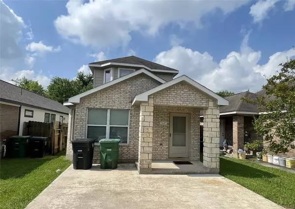 5647 Lotus ST, Houston, TX 77085