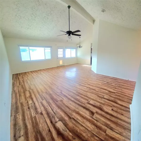 Houston, TX 77095,7211 Skylight LN