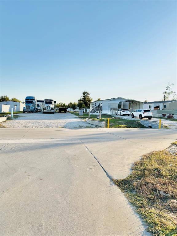 Cleveland, TX 77327,226 Road 5210