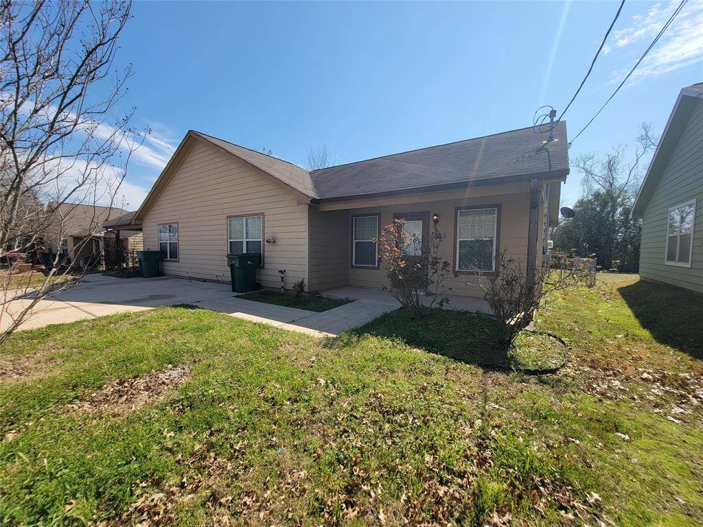 106 Lindley ST, Willis, TX 77378