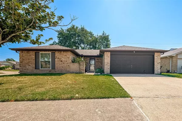 2818 N Brompton DR, Pearland, TX 77584